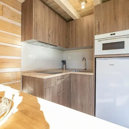 Apartment Lakhasmi